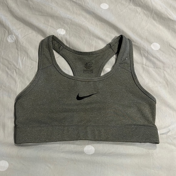 Nike Sports Bra - Picture 1 of 2